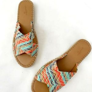 Universal Thread Sonya Coral Blue Women's Woven Platform Aztec Sandals 7.5